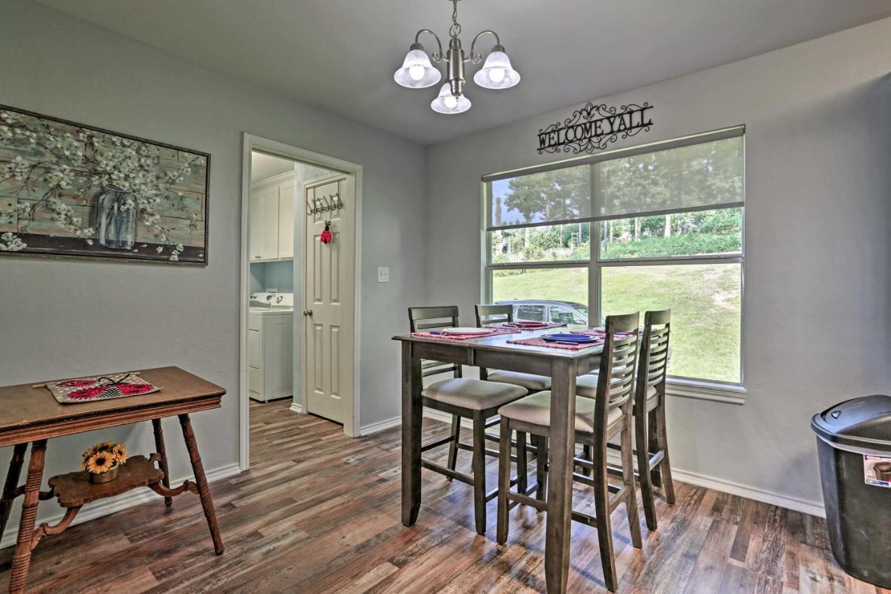 Relaxing Texas Getaway, 1 Mile To Boat Ramp! Villa Jefferson Bagian luar foto